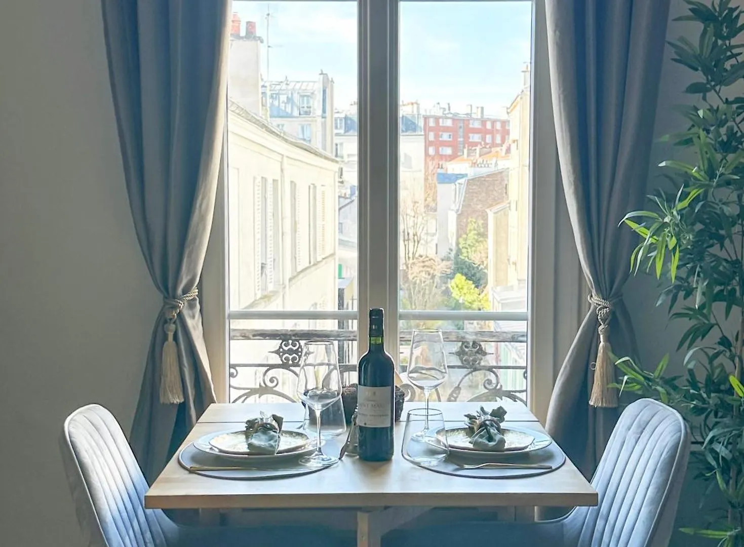 Appartement Villette - Buttes Chaumont'S Park -Entire Flats Parijs