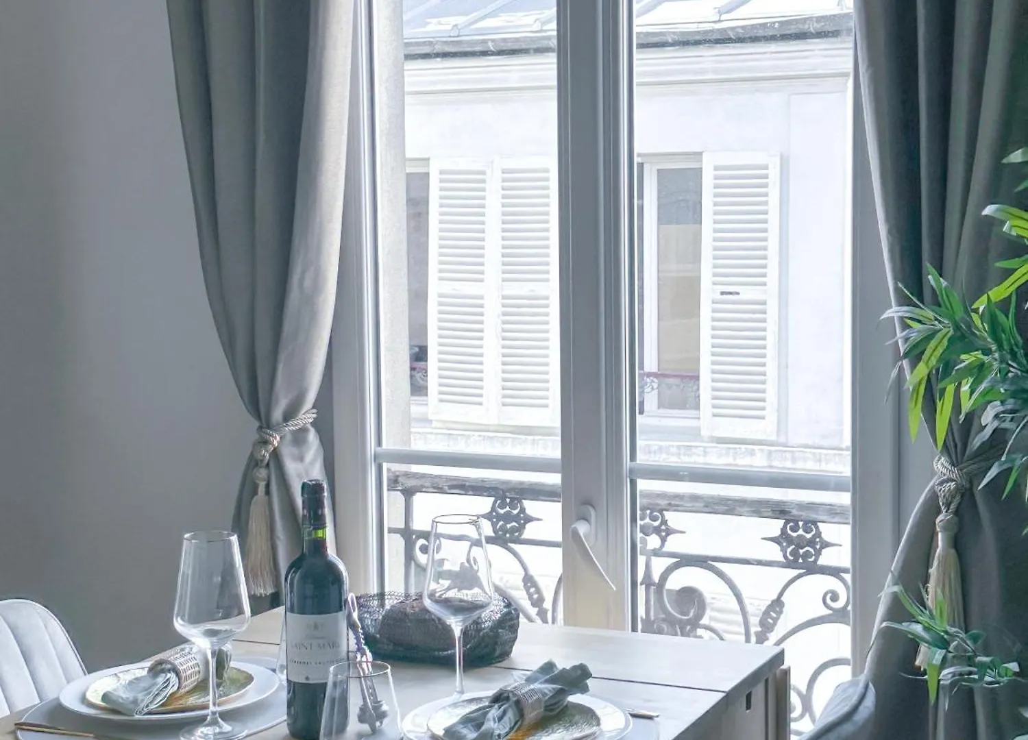 Appartement Villette - Buttes Chaumont'S Park -Entire Flats Parijs Frankrijk