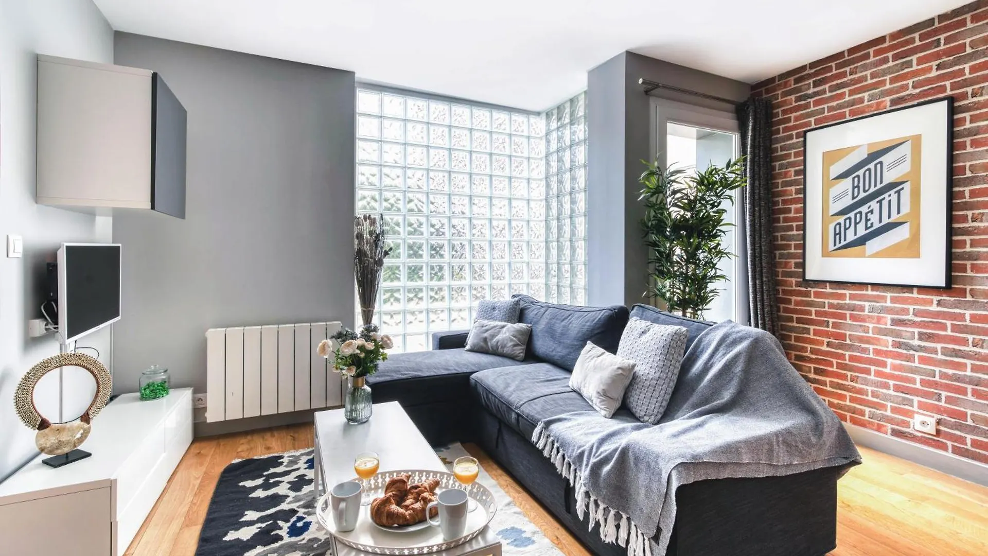 Villette - Buttes Chaumont'S Park -Entire Flats Parijs Appartement