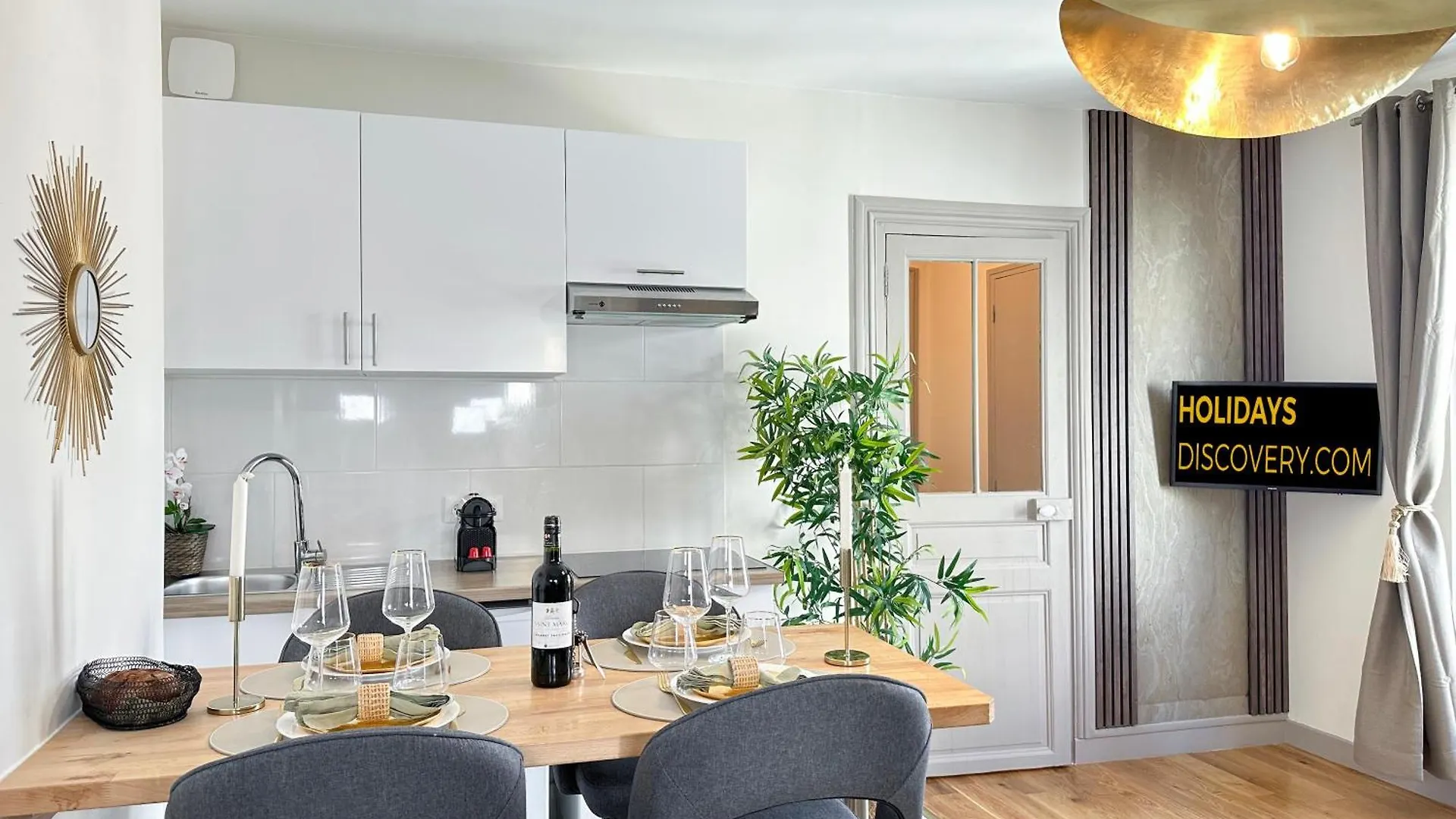 Apartment Villette - Buttes Chaumont'S Park -Entire Flats Paris France